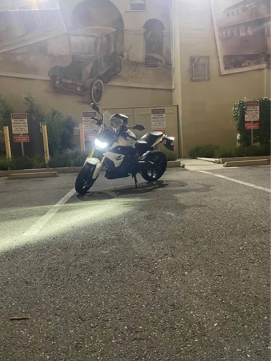 2021 BMW Motorcycles - Image 8 of 10