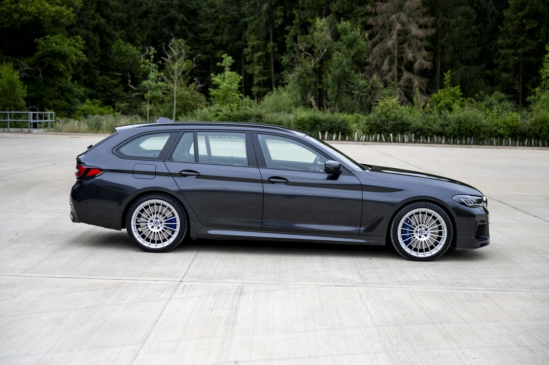 2021 BMW Alpina B5 - Image 8 of 31