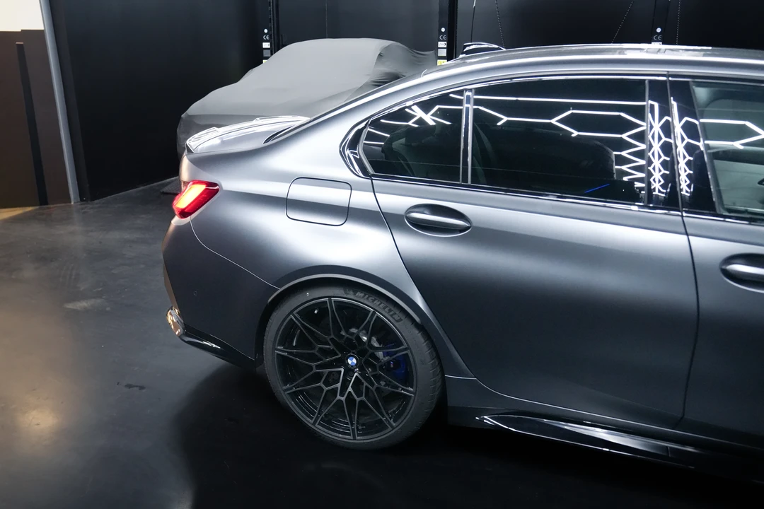 2021 BMW 3 Series - Image 28 of 31
