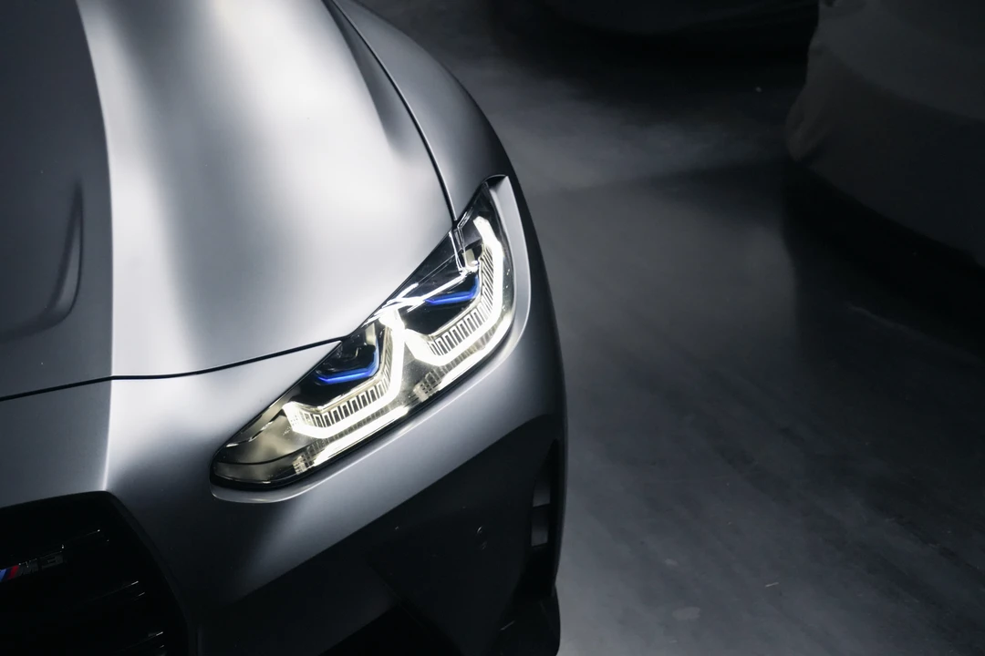 2021 BMW 3 Series - Image 16 of 31