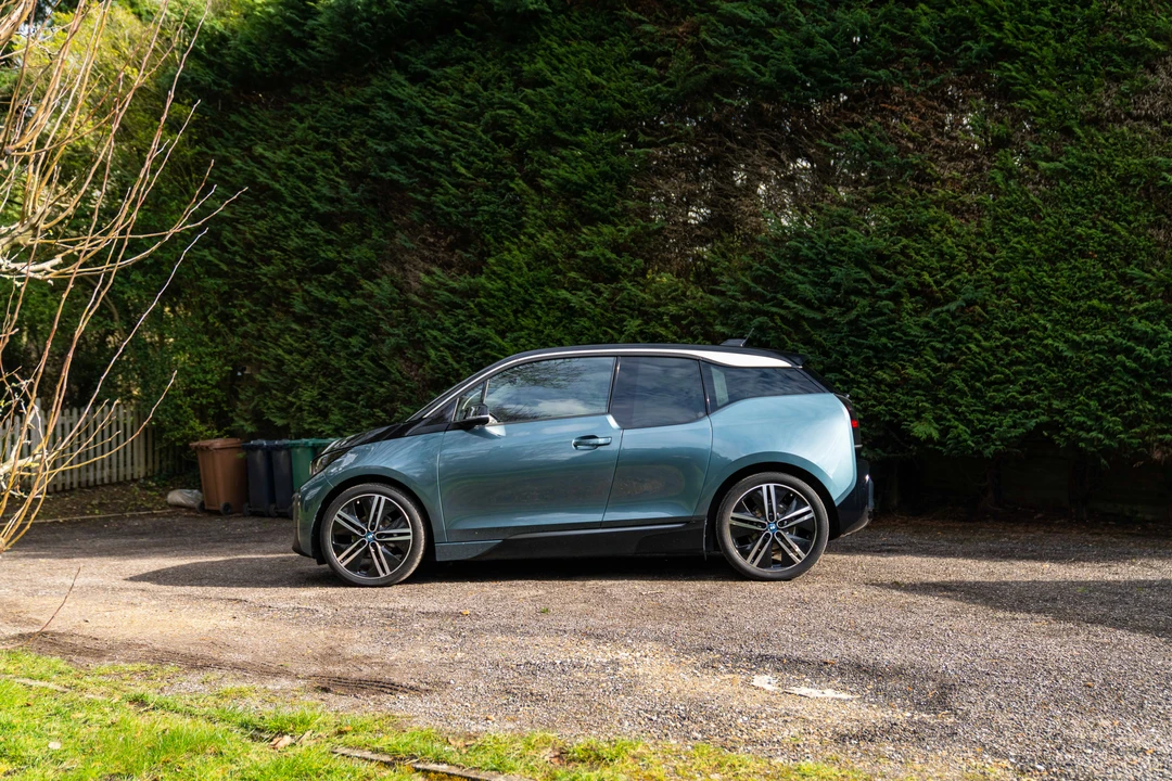 2021 BMW i3 - Image 15 of 31