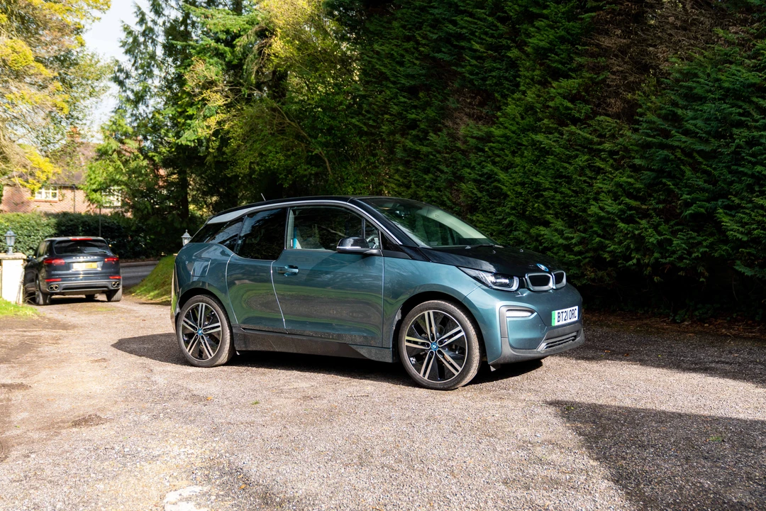 2021 BMW i3 - Image 11 of 31