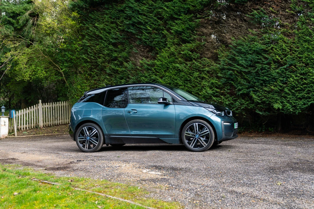 2021 BMW i3 - Image 12 of 31