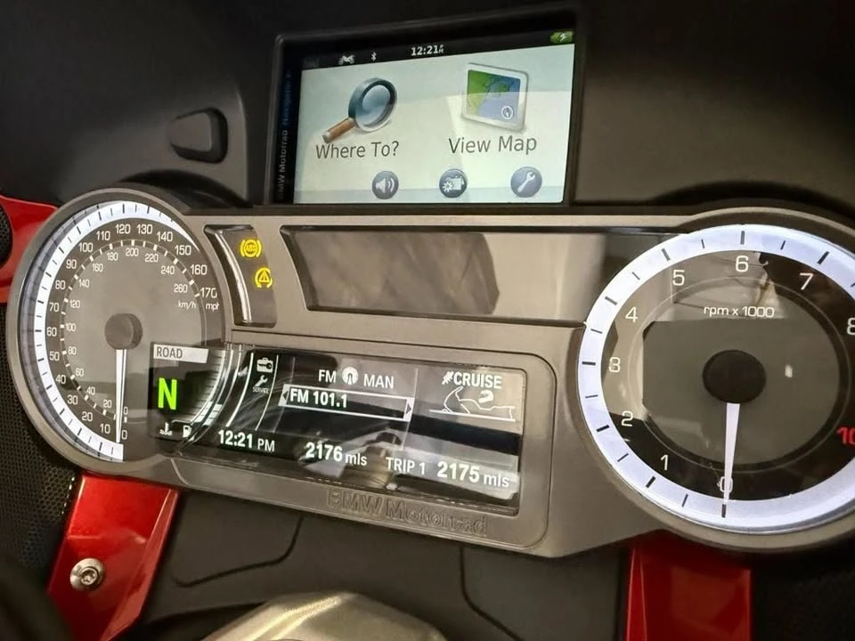 2021 BMW K1600 - Image 10 of 16