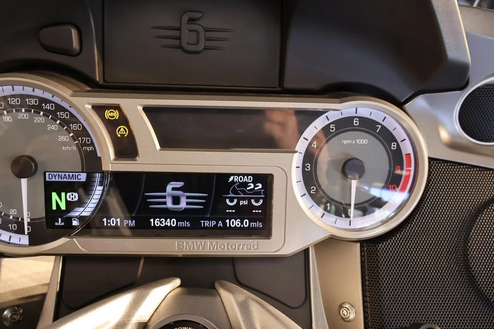 2021 BMW K1600 - Image 13 of 18