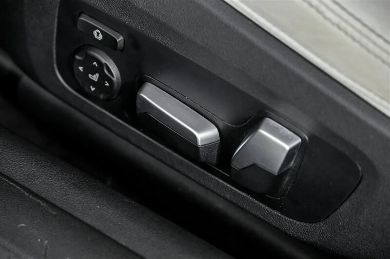 2021 BMW G82/G83 M4 - Image 25 of 31