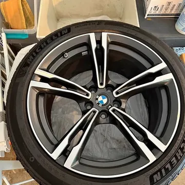 2021 BMW M5 Rims with Winter Tires