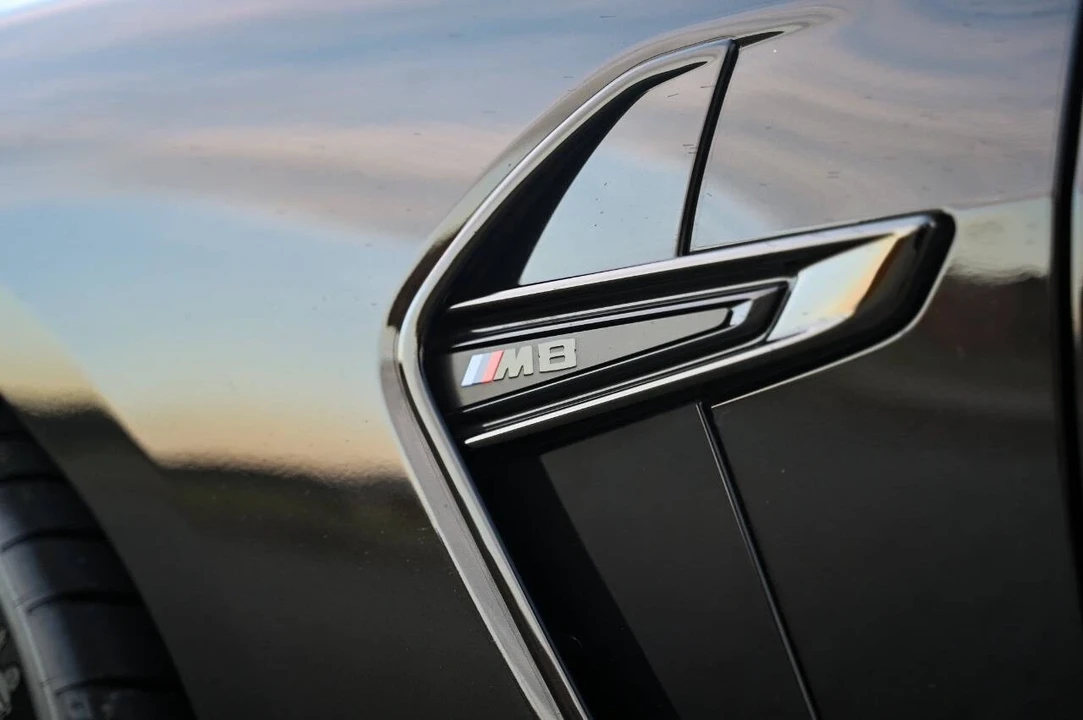 2021 BMW M8 - Image 16 of 21