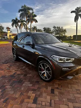2021 BMW X5 M50i