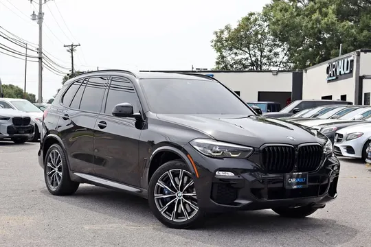 2021 BMW X5 M50i X-Drive