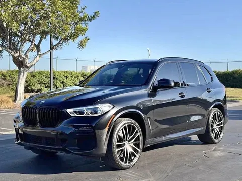 2021 BMW X5 M50i