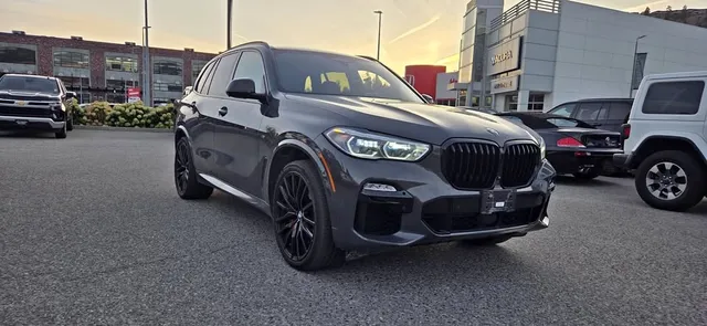 2021 BMW X5 M50i
