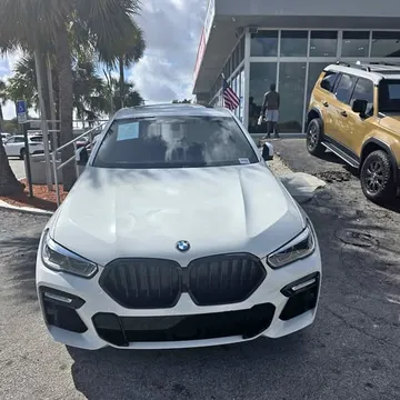 2021 BMW X6 50i