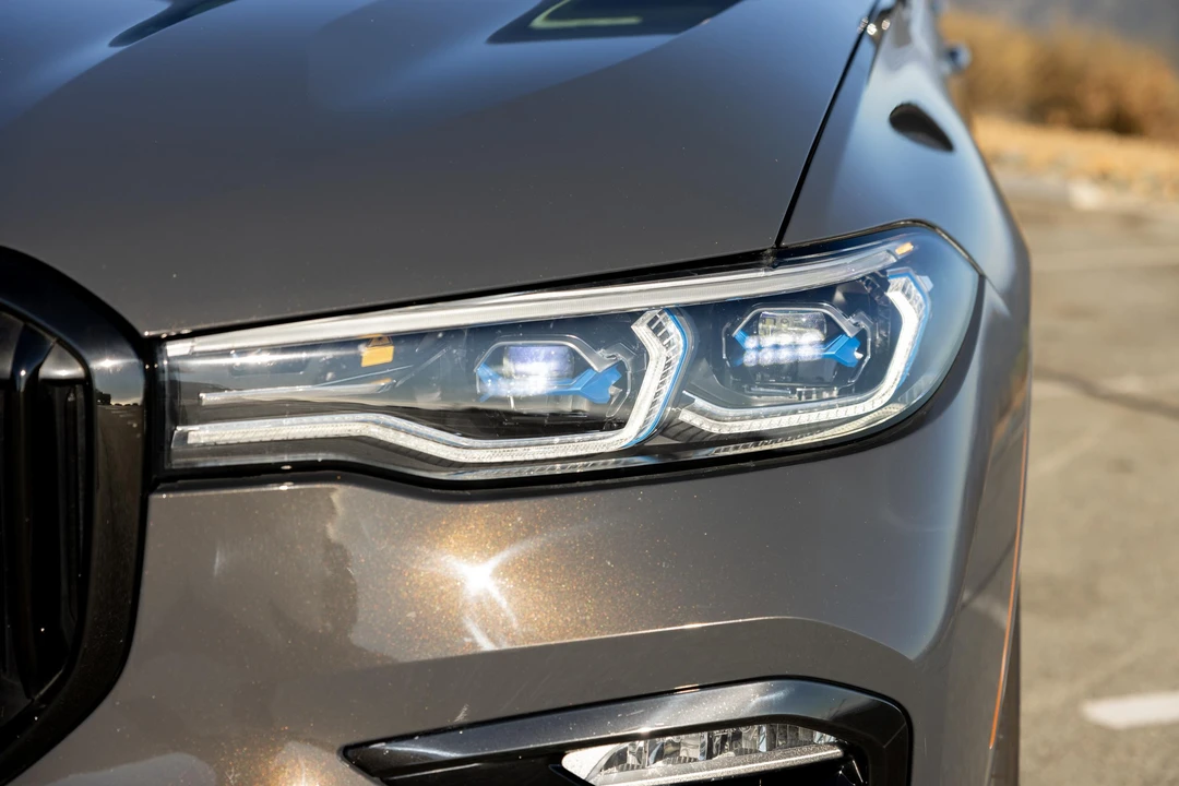 2021 BMW G07 X7 M50i & M60i - Image 28 of 31