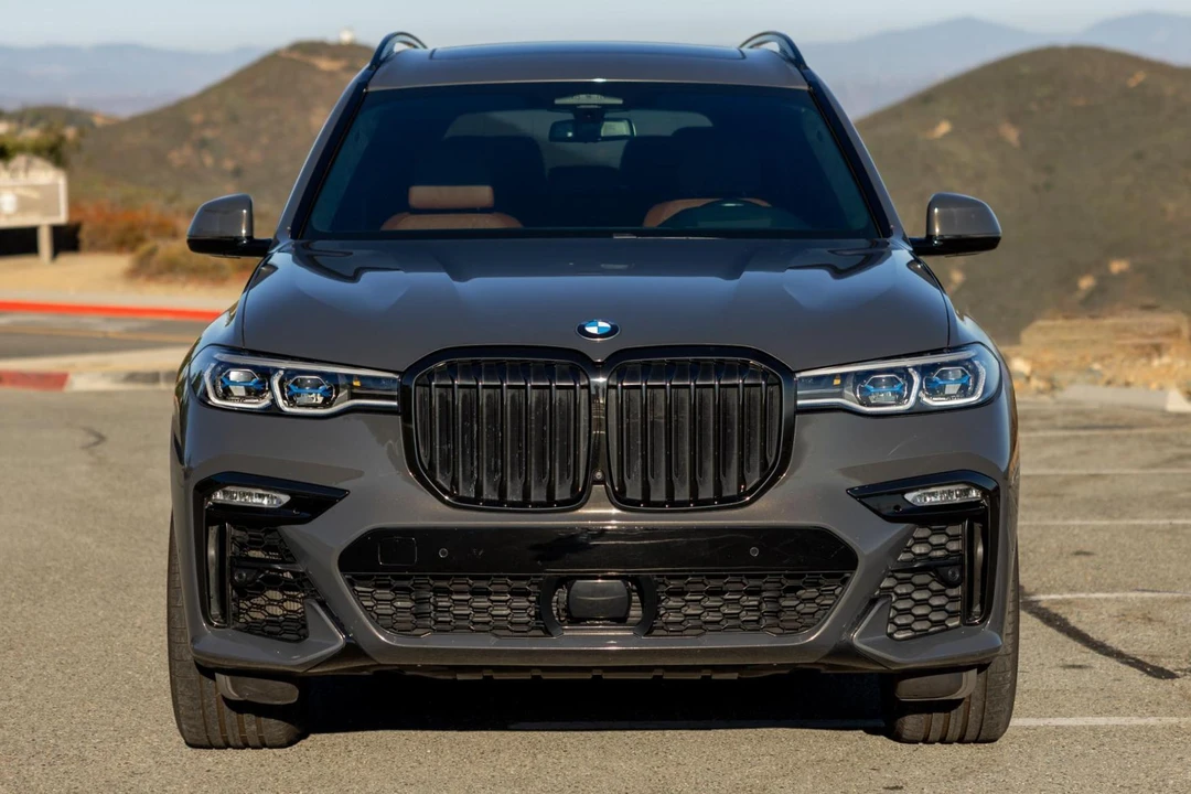 2021 BMW G07 X7 M50i & M60i - Image 2 of 31
