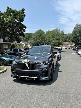 2021 BMW X7 M50i Dark Shadow Edition