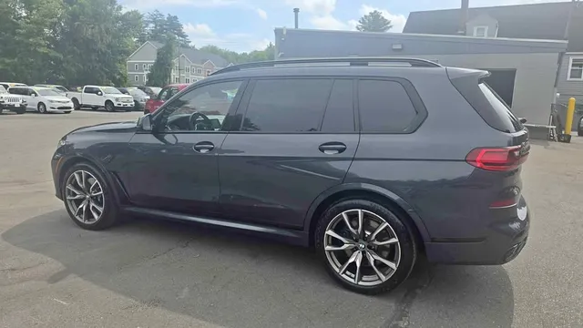2021 BMW X7 M50i Sport Utility 4D