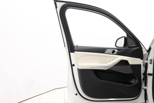 2021 BMW G07 X7 - Image 10 of 21