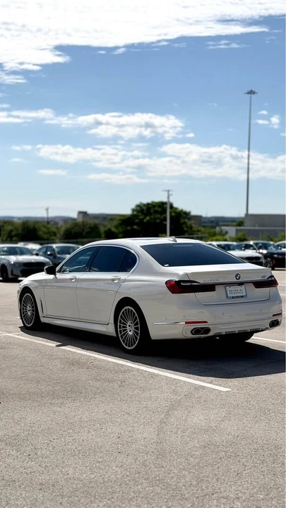 2021 BMW Alpina B7 - Image 9 of 20