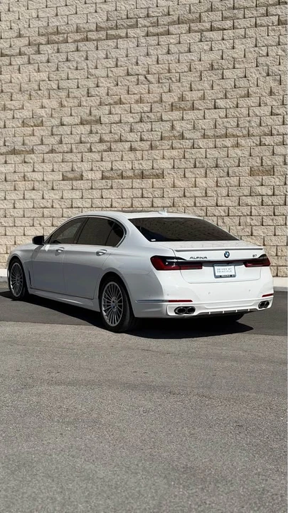 2021 BMW Alpina B7 - Image 5 of 20