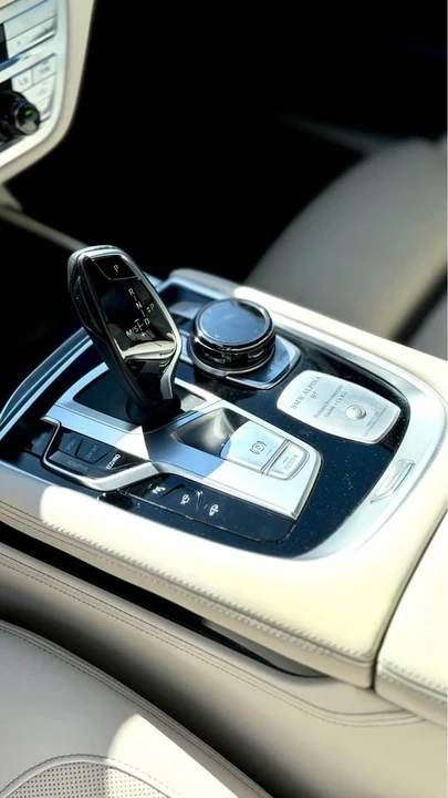 2021 BMW Alpina B7 - Image 15 of 20