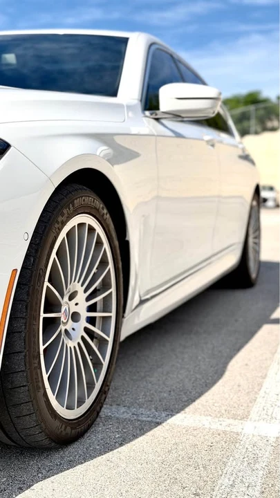 2021 BMW Alpina B7 - Image 12 of 20