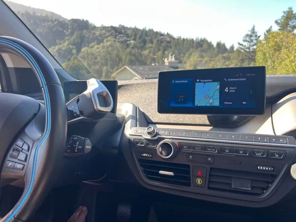 2021 BMW i3 - Image 11 of 12