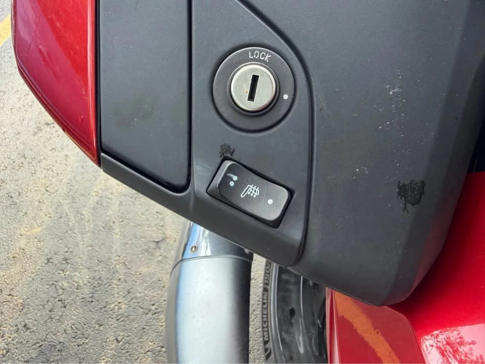 2021 BMW K1600 - Image 10 of 16
