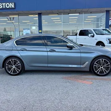 2021 BMW 530i
