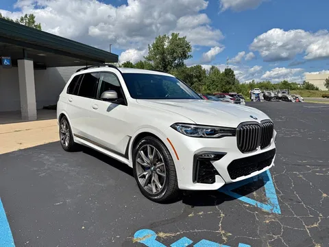 2021 BMW X7 M50i