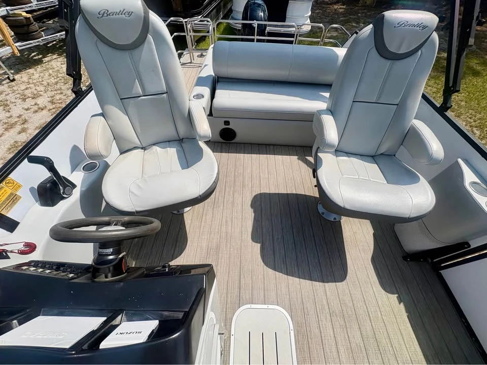 2021 Bentley - Image 4 of 10