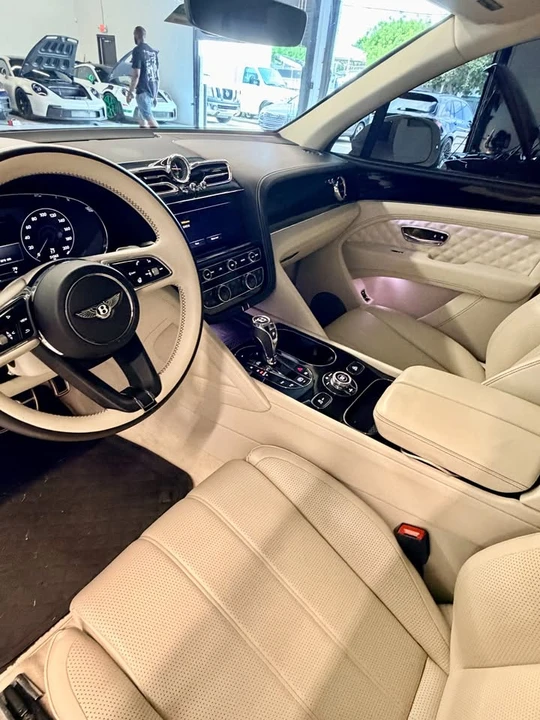2021 Bentley Bentayga - Image 8 of 15
