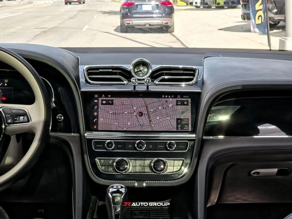 2021 Bentley Bentayga - Image 12 of 14