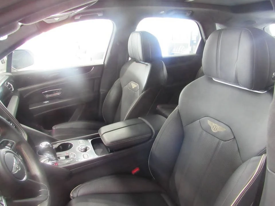 2021 Bentley Bentayga - Image 8 of 17