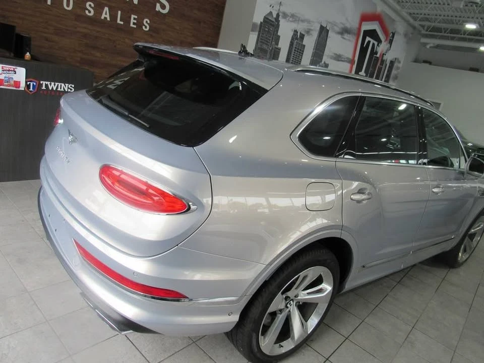 2021 Bentley Bentayga - Image 6 of 17