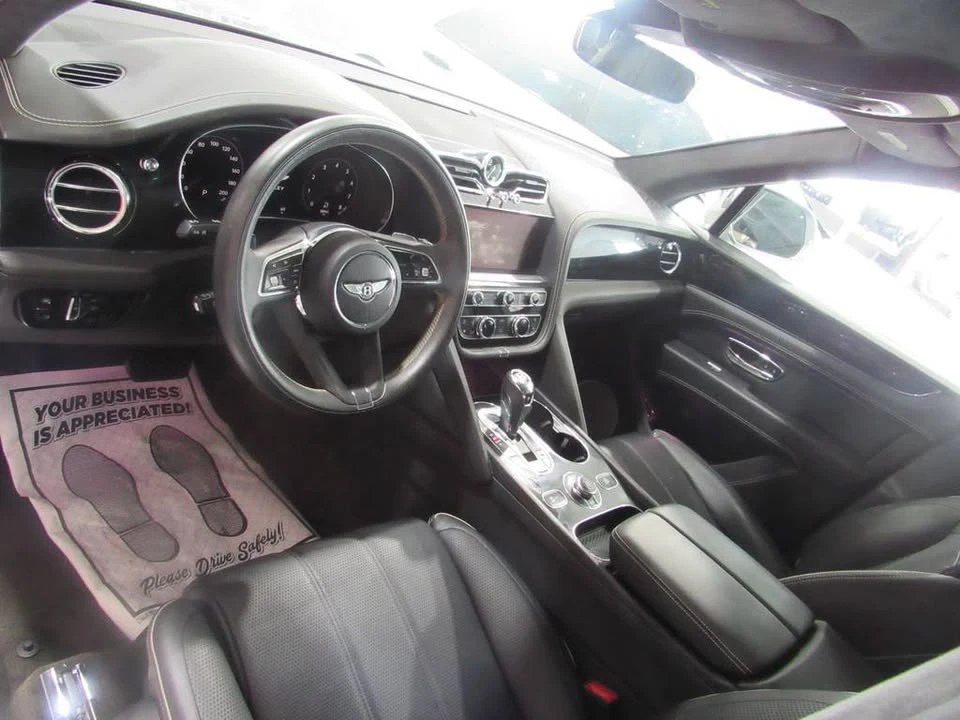 2021 Bentley Bentayga - Image 7 of 17
