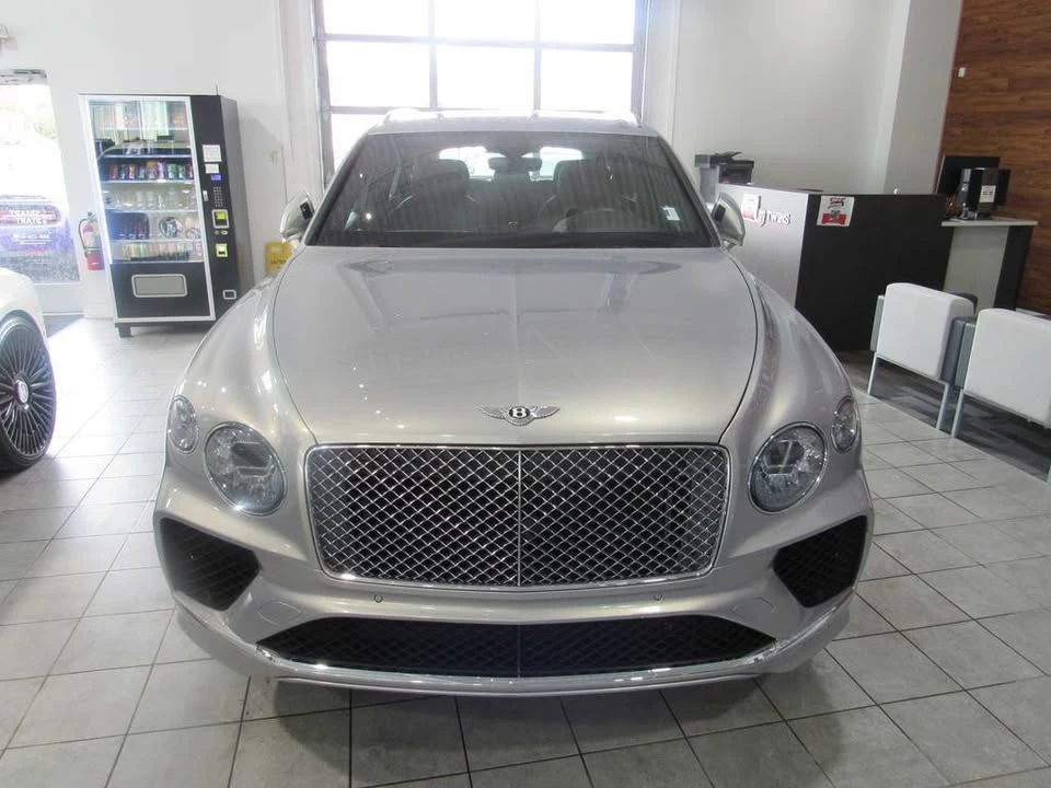 2021 Bentley Bentayga - Image 2 of 17
