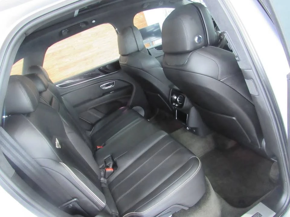 2021 Bentley Bentayga - Image 16 of 17