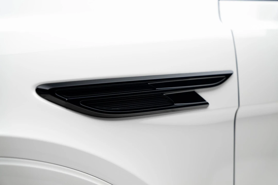 2021 Bentley Bentayga - Image 22 of 31