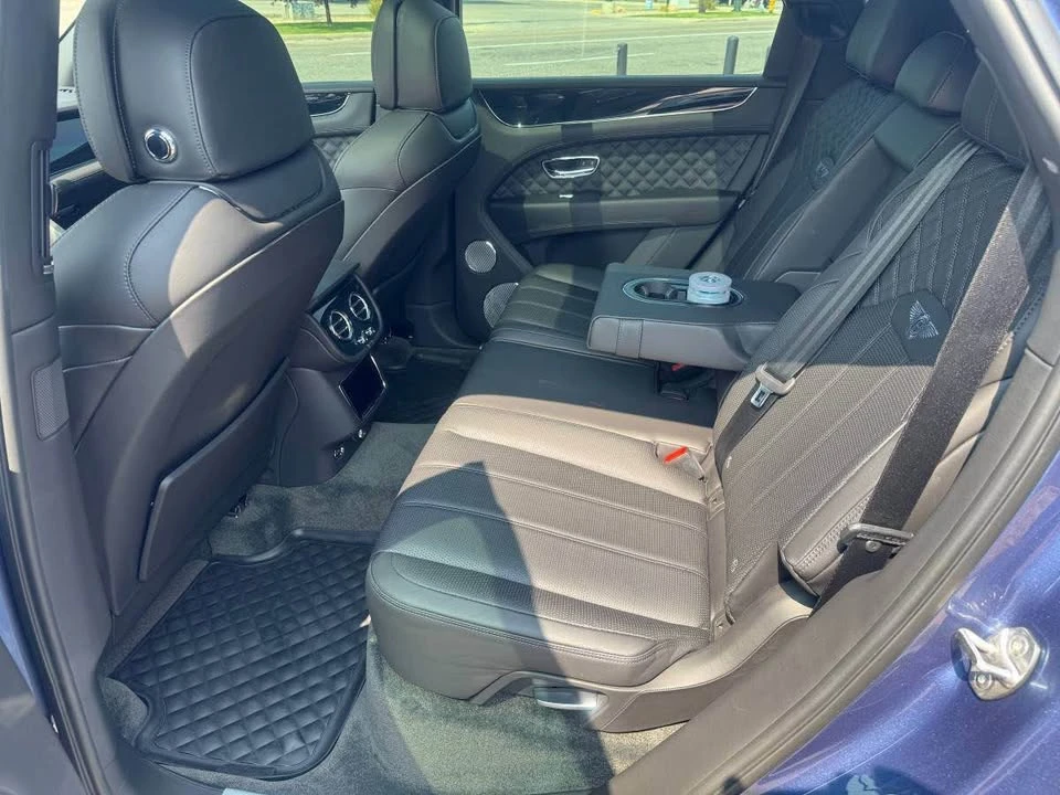 2021 Bentley Bentayga - Image 14 of 18