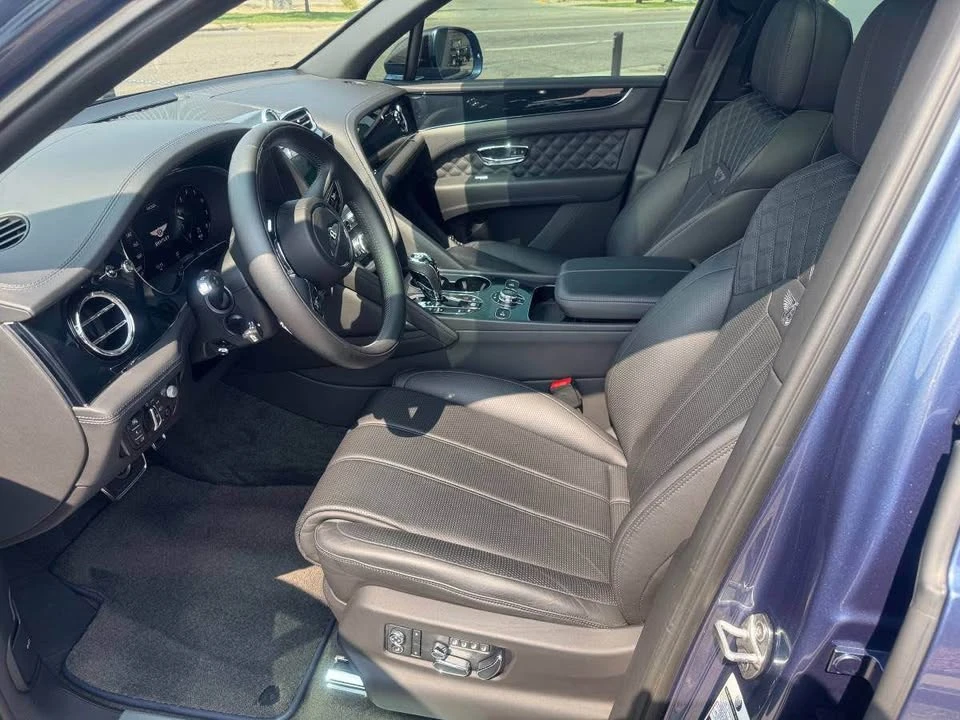 2021 Bentley Bentayga - Image 11 of 18