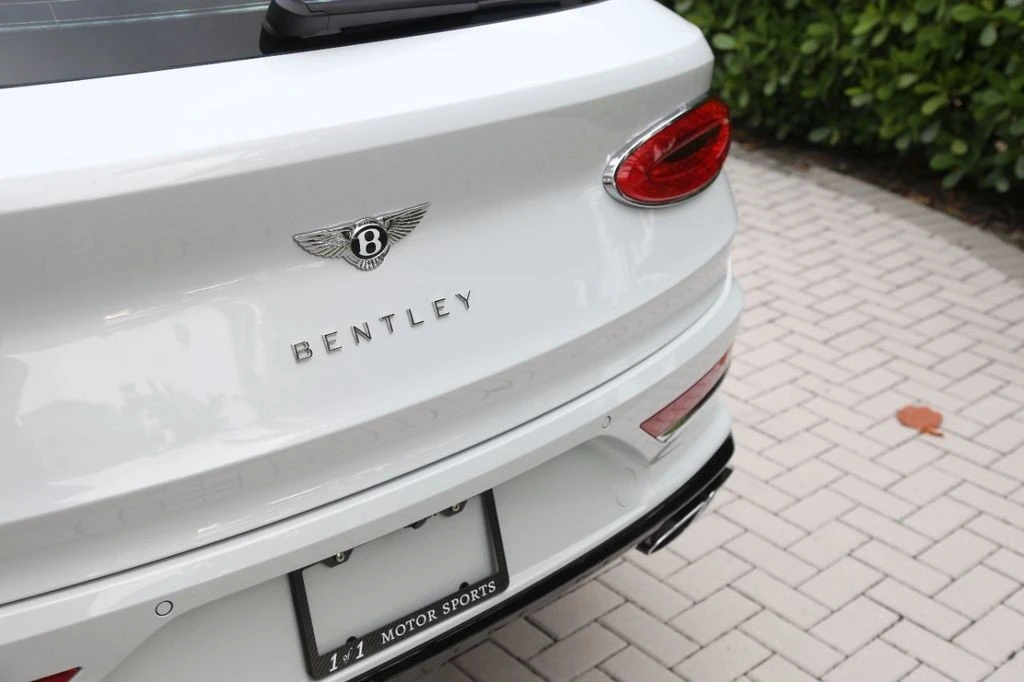 2021 Bentley Bentayga - Image 20 of 21