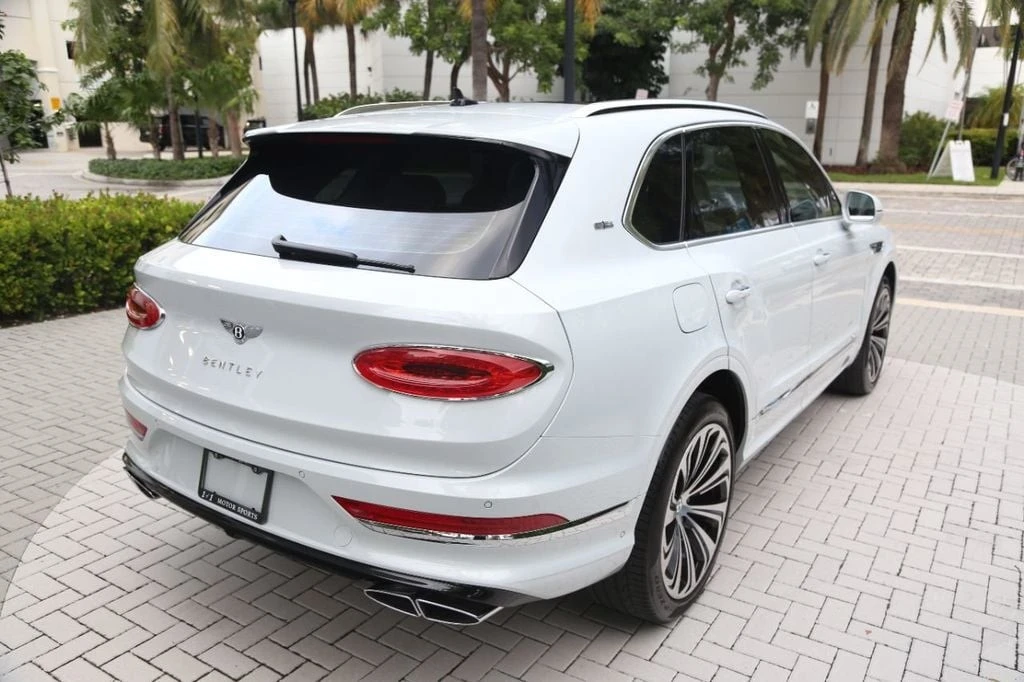 2021 Bentley Bentayga - Image 7 of 21