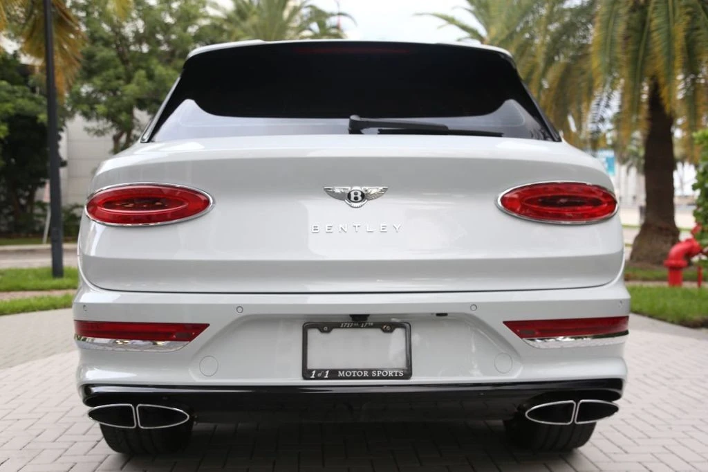 2021 Bentley Bentayga - Image 15 of 21