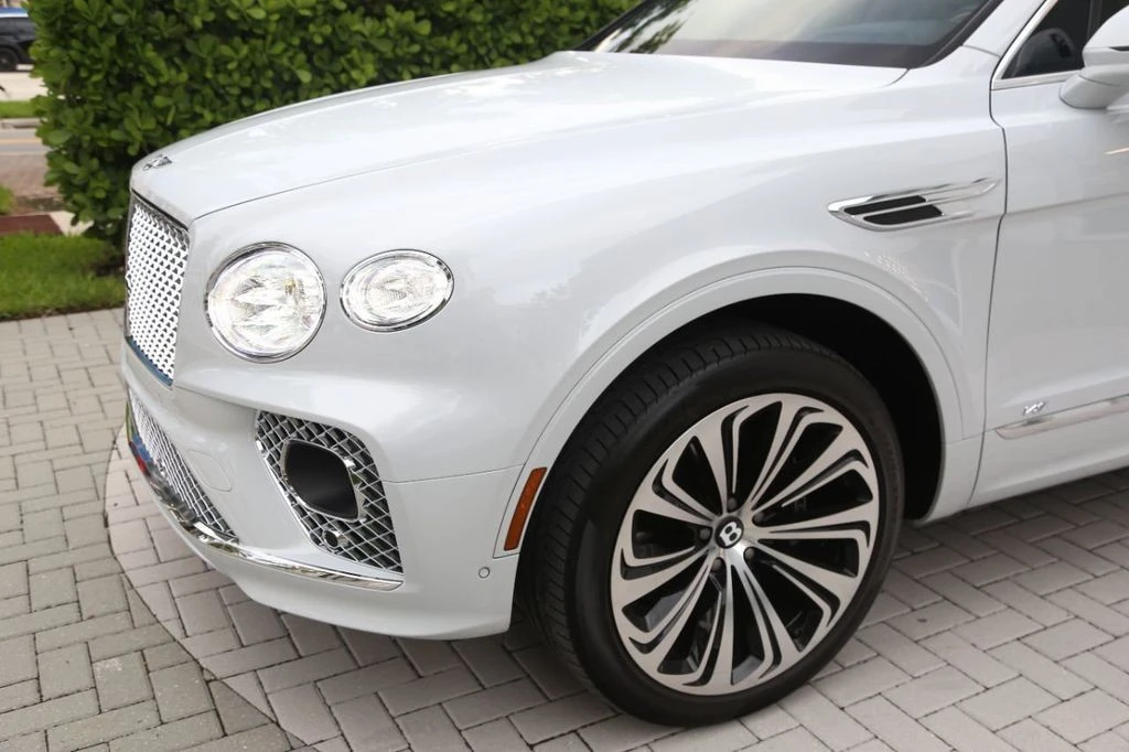 2021 Bentley Bentayga - Image 10 of 21