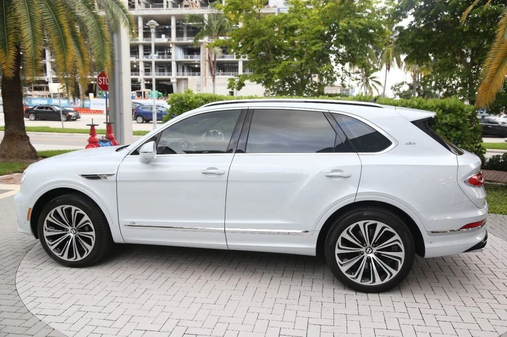 2021 Bentley Bentayga - Image 4 of 21