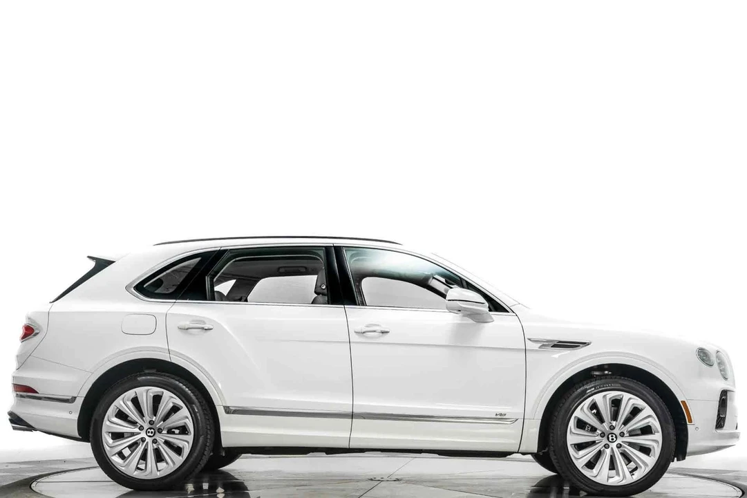 2021 Bentley Bentayga - Image 2 of 21