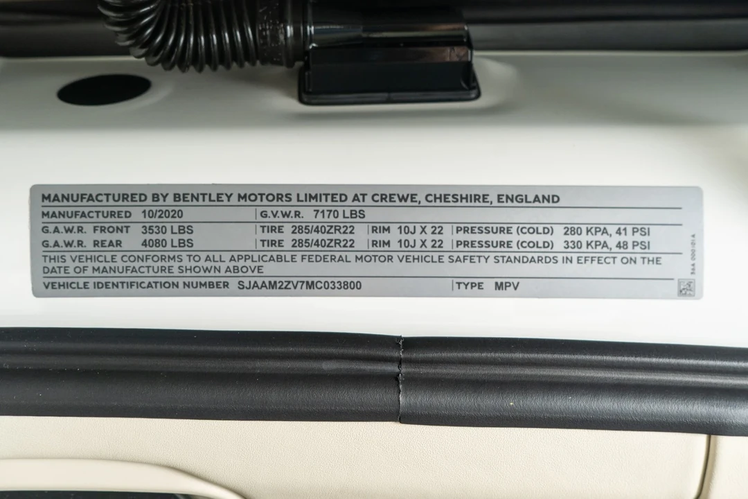 2021 Bentley Bentayga - Image 20 of 21