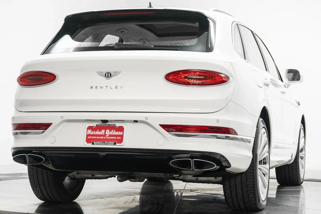 2021 Bentley Bentayga - Image 9 of 21