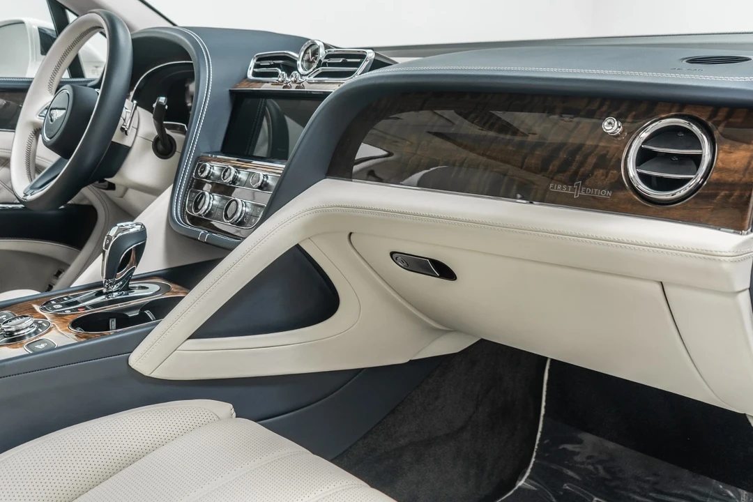 2021 Bentley Bentayga - Image 14 of 21